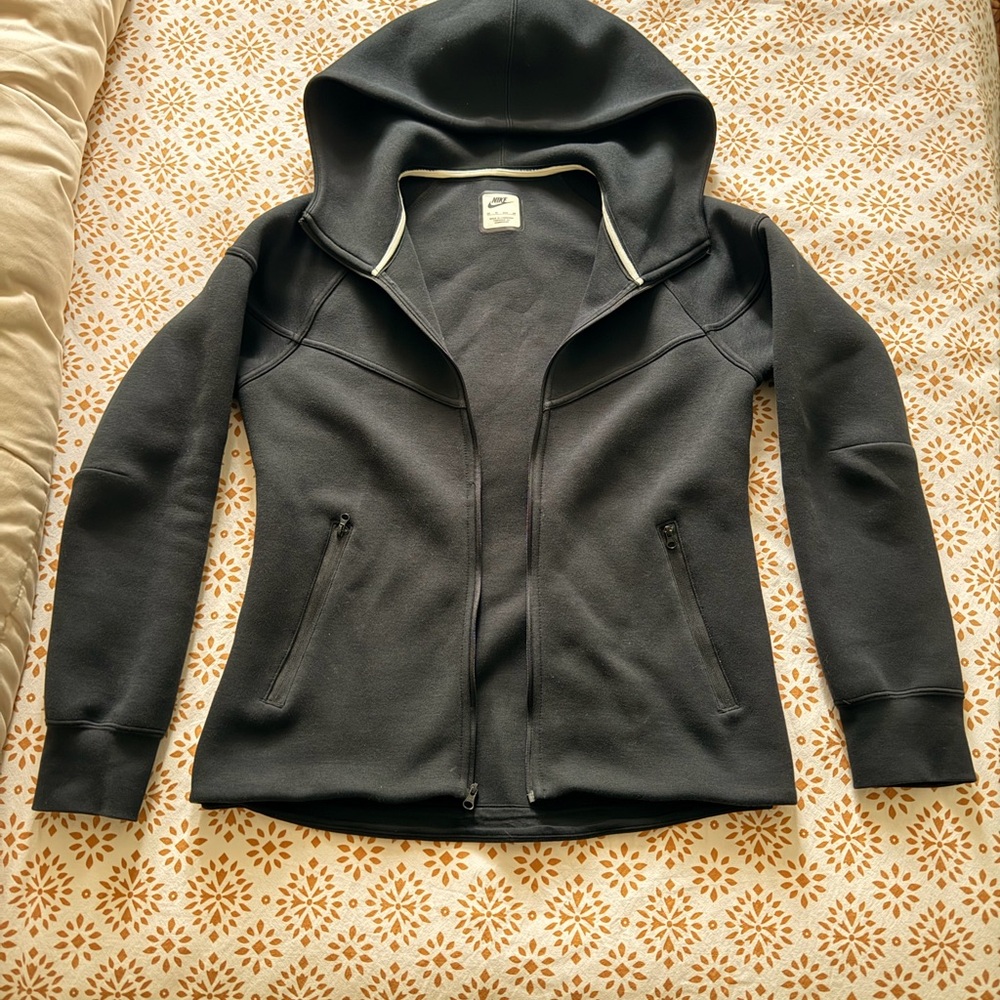 Nike Black Sportswear Tech Fleece Windrunner - Picture 3 of 5